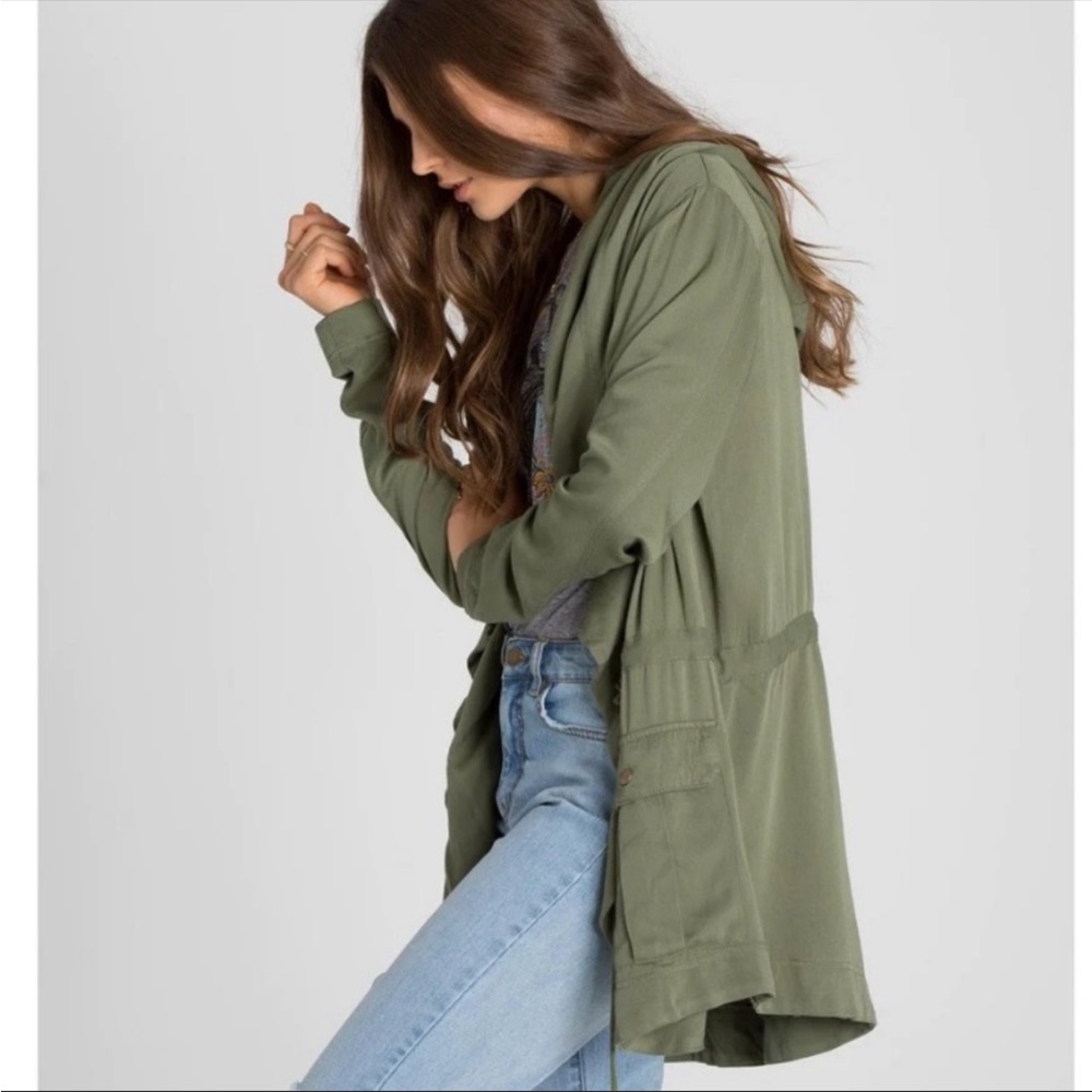 Billabong jacket. - Picture 5 of 8